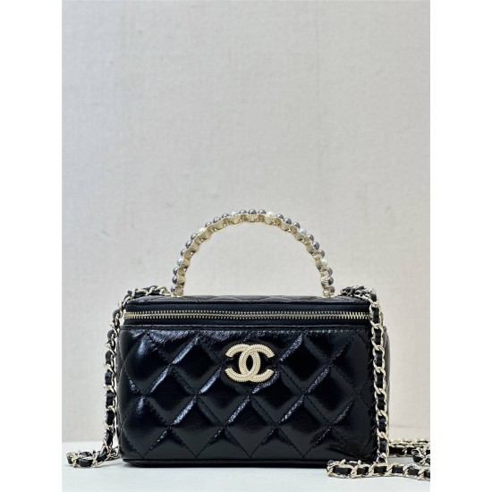 Chanel Vanity Case 17cm 2025 new