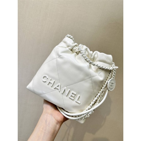 Chanel 22 bag mini 24x20cm 2025 new