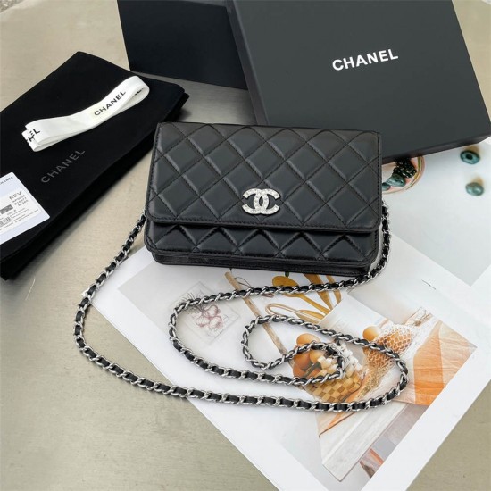 Chanel WOC 19.5cm Diamond  2025 new