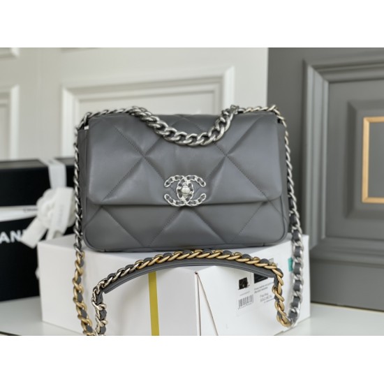 Chanel 19 bag 26cm 2025 new