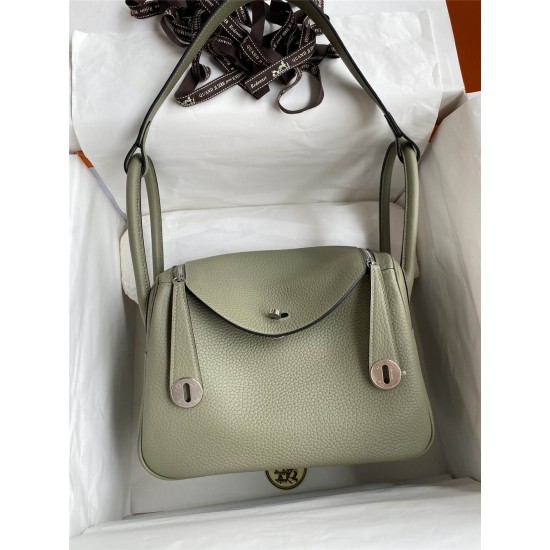 Hermes Lindy 26cm Taurillon Clemence 2025 new