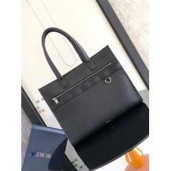 Dior Safari 39 x 35 x 11cm 2025 New