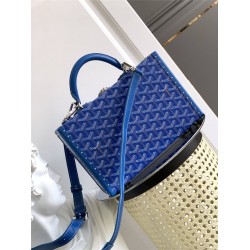 Goyard Grand Hôtel  17 cm x 7.7 cm x 24.5 cm  2025 New