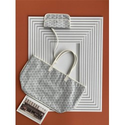 Goyard St. Louis PM Size:34 cm x 15 cm x 28 cm 2025 New