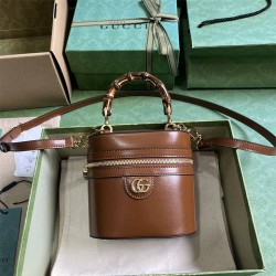 Gucci 760200  15.5x13.5x4cm 2025 New