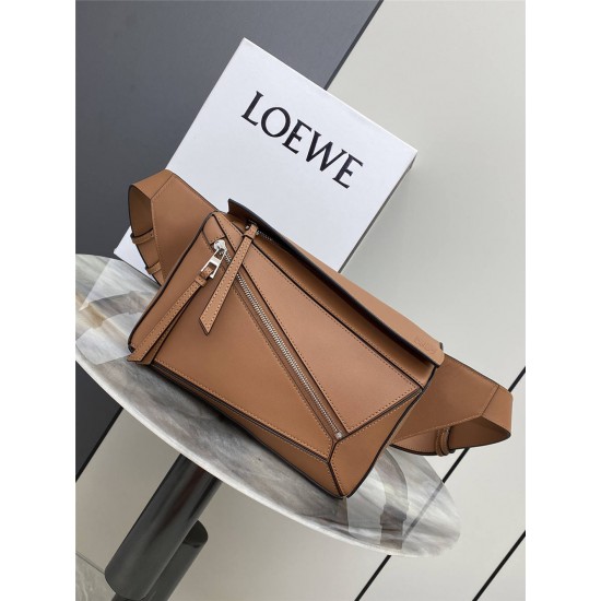 Loewe Puzzle 10176  size: 24 x16 x10.5CM 2025 New