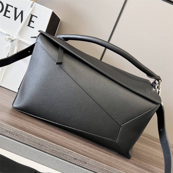 Loewe Puzzle Edge 10188 Size：36.5*19*23 2025 New