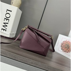 Loewe Puzzle  Edge size:18*12.5*8CＭ model: 062312 2025 New