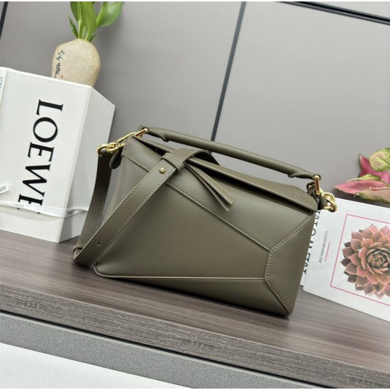 Loewe Puzzle  Edge  size:24*10.5*16CM 062324 2025 New