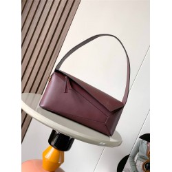 Loewe Puzzle Hobo 28CM～10CM～5.5CM model: 8018 2025 New