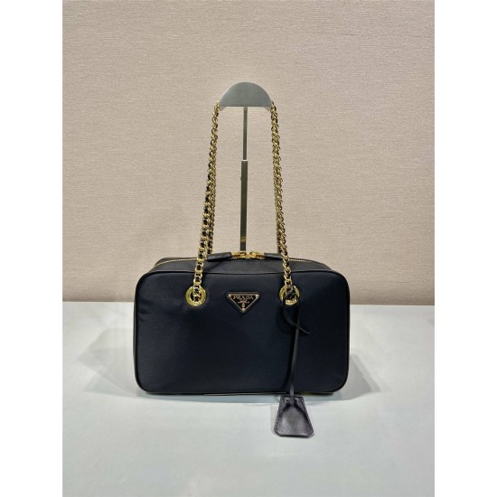 Prada Vintage bag 1BB115Amedium size   30xHight 17.5bottom9cm 2025 New