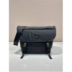 Prada  messenger bag 2VD052Alarge size  Re-Nylon 30xHight 27.5xbottom14.5cm  2025 New