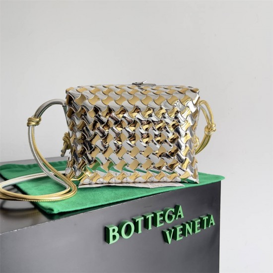 BV Bottega Veneta 777571  size: 22*15.5*9cm 2025 New