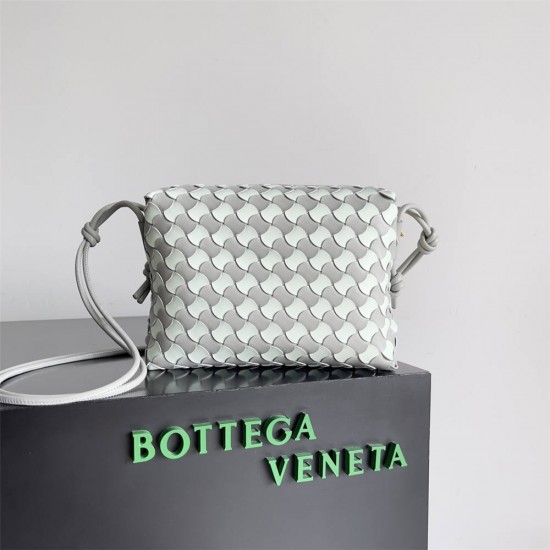 BV Bottega Veneta 777571  size: 22*15.5*9cm 2025 New