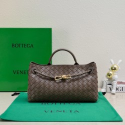 BV Bottega Veneta Andiamo 29x18x10cm  style: 6463# 2025 New