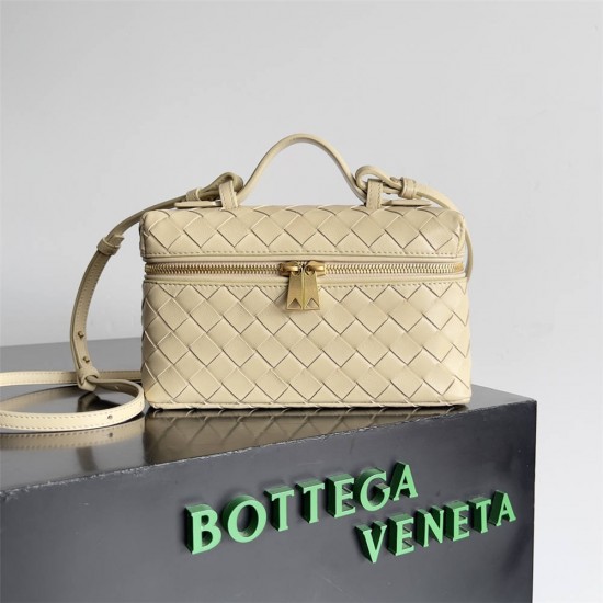 BV Bottega Veneta 789109  size: 22*12.5*5cm 2025 New