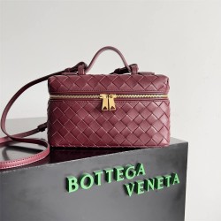 BV Bottega Veneta 789109  size: 22*12.5*5cm 2025 New