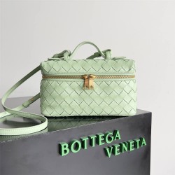 BV Bottega Veneta 789109  size: 22*12.5*5cm 2025 New