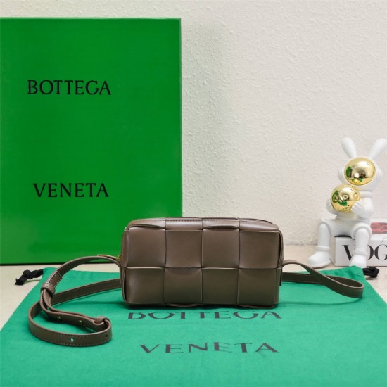 BV Bottega Veneta brick cassette 6816#  size: 18*9*3.5cm 2025 New