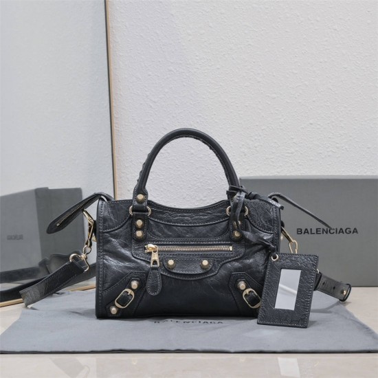 Balenciaga  Le Cagole lambskin 24 cm 2025 New