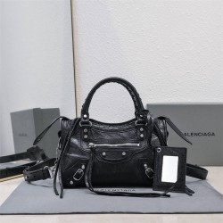 Balenciaga  Le Cagole lambskin 24 cm 2025 New