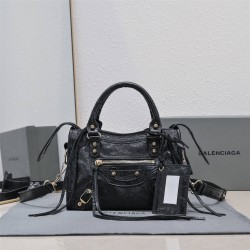 Balenciaga  Le Cagole lambskin 24 cm 2025 New