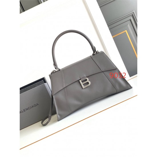 Balenciaga Hourglass soft 37.0 x 23.8 x 13.9cm 2025 New